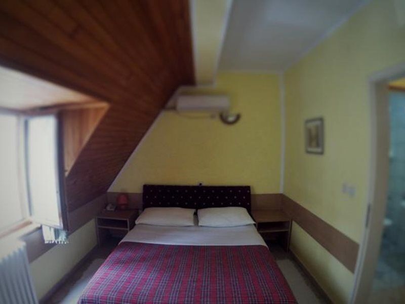 B&B Villa Evandjelina Sremska Kamenica 外观 照片