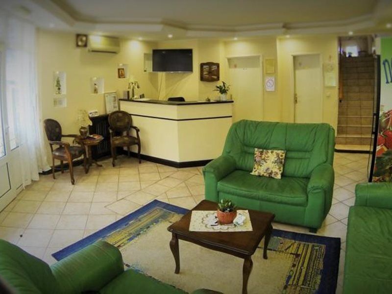 B&B Villa Evandjelina Sremska Kamenica 外观 照片